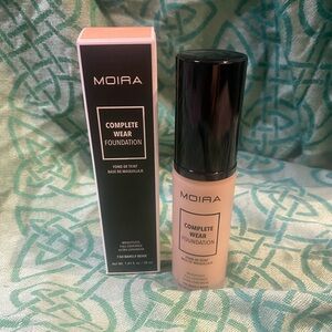 Moira Complete Wear Foundation Ultra Coverage Weightless - #150 Barely Beige